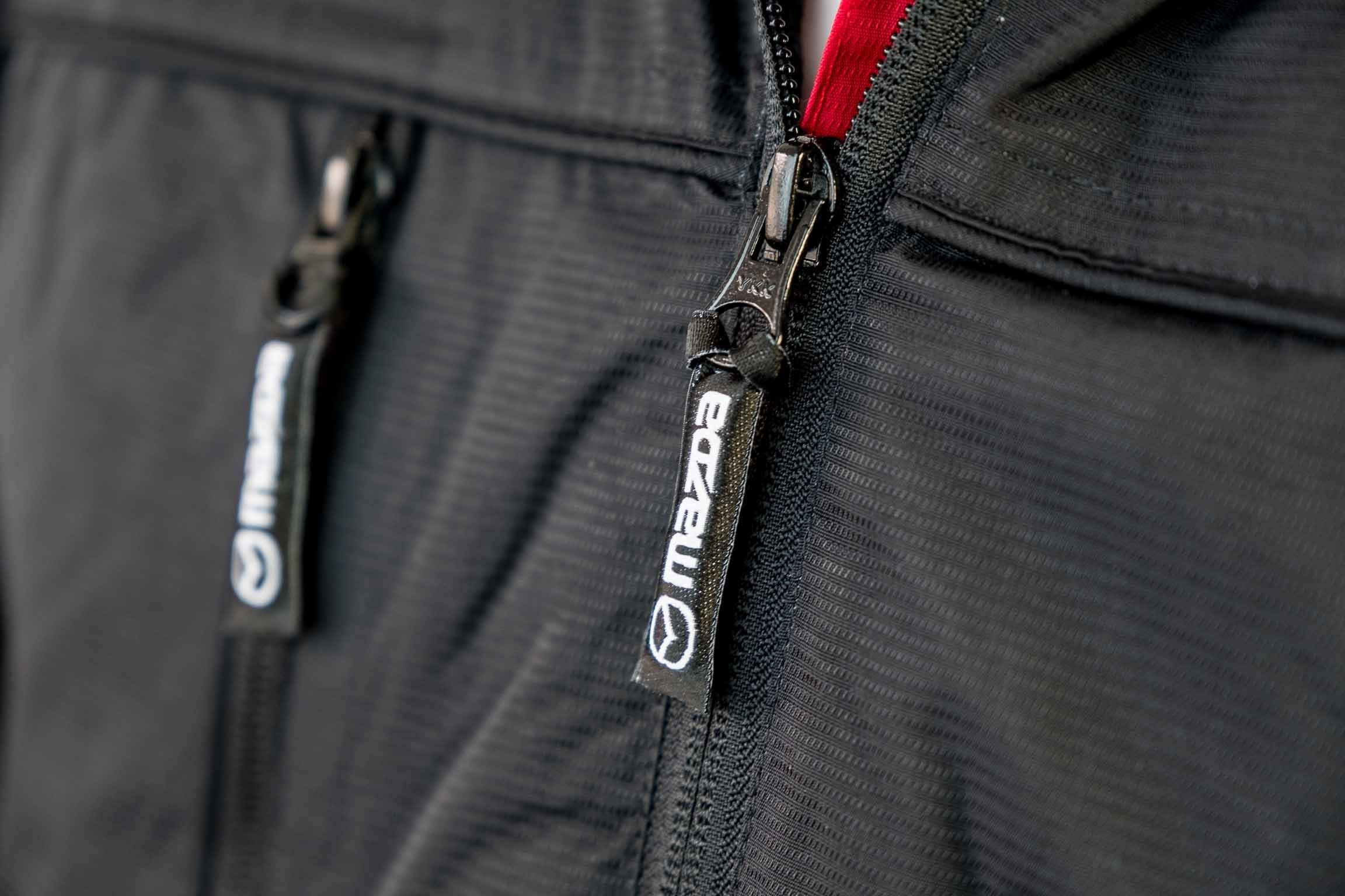 Accessorising, Labels and Badges