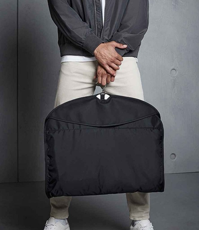 Quadra  Suit Cover